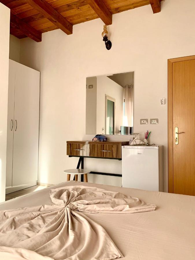 Отель Casadolcecasa Шкодер Экстерьер фото