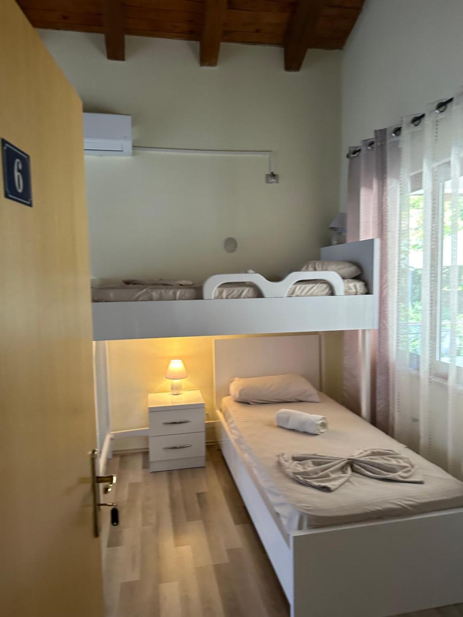 Отель Casadolcecasa Шкодер Экстерьер фото